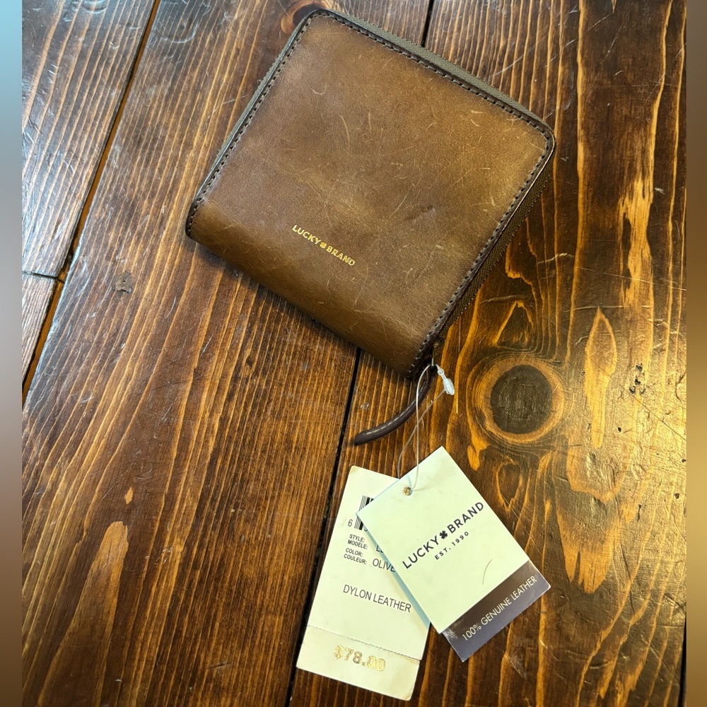 Lucky Brand Genuine Leather Distressed Wallet (New)